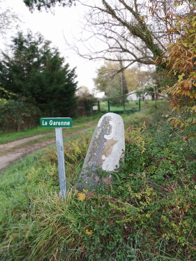 menhir-de-la-garenne
